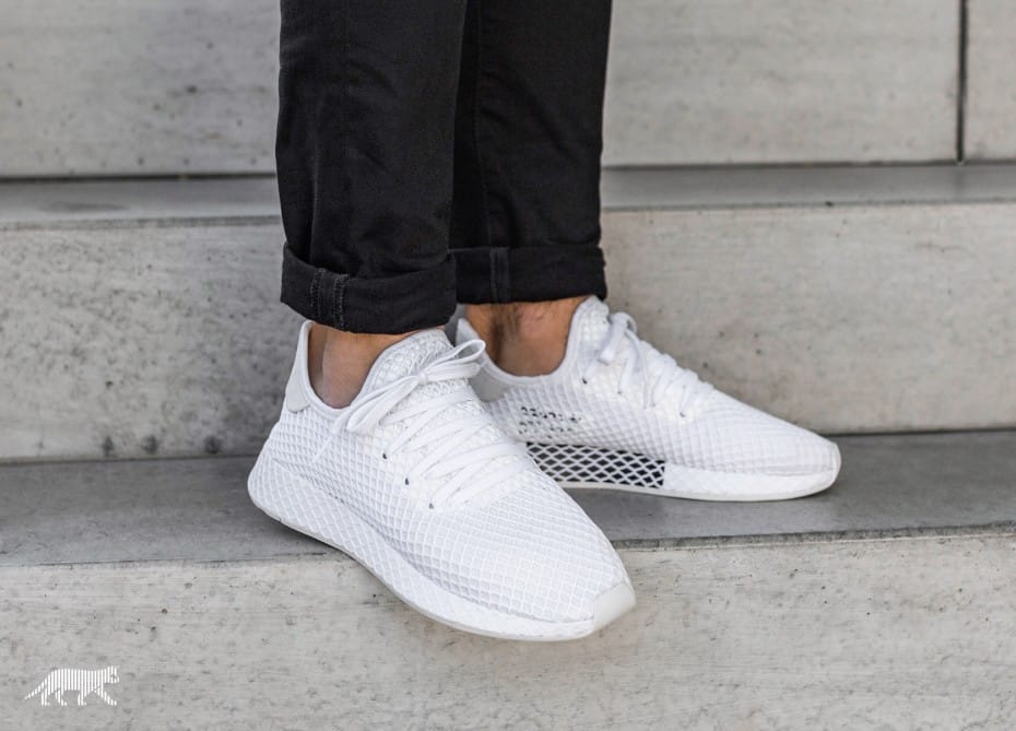 Adidas deerupt runner triple white deals